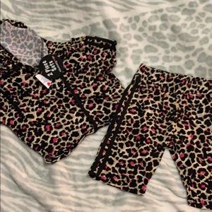 2 pc Cheetah Print Short set size Medium